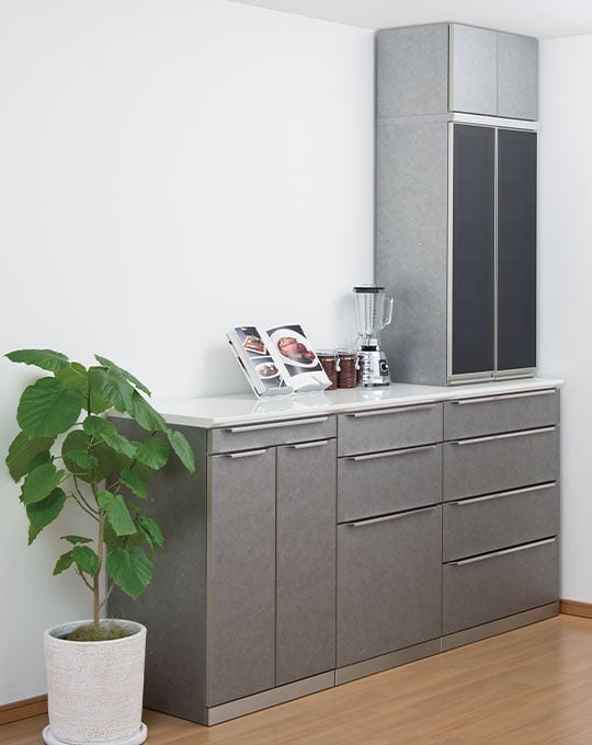 ロータイプの食器棚カタログ〜「ユニット式」を活かしてお好みの