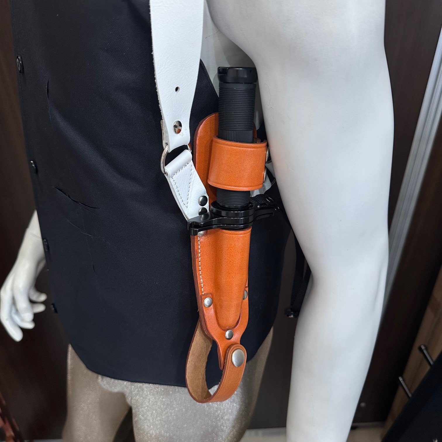 警棒ショルダーホルスターの販売店｜防犯対策ネット