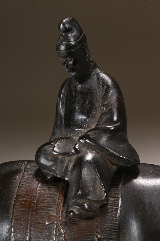 古銅牛上人物置物 | 雨竹亭オンラインショップ