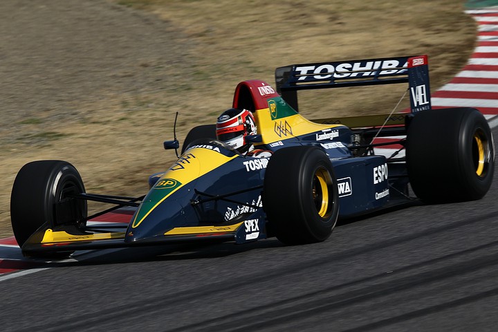 鈴鹿ファン感謝デー1日目: F1レジェンドに登場した、ラルースLC90