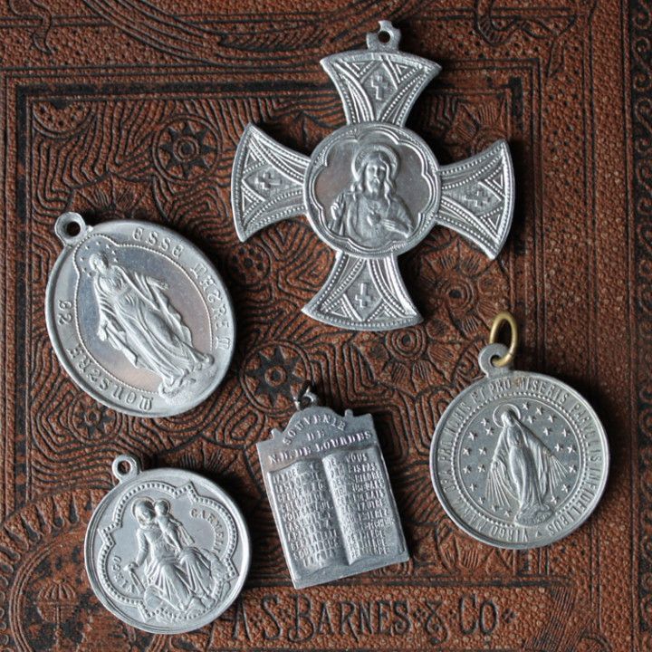 ヴィンテージ無原罪の聖母マリアメダイ｜アンティークメダイキリスト教