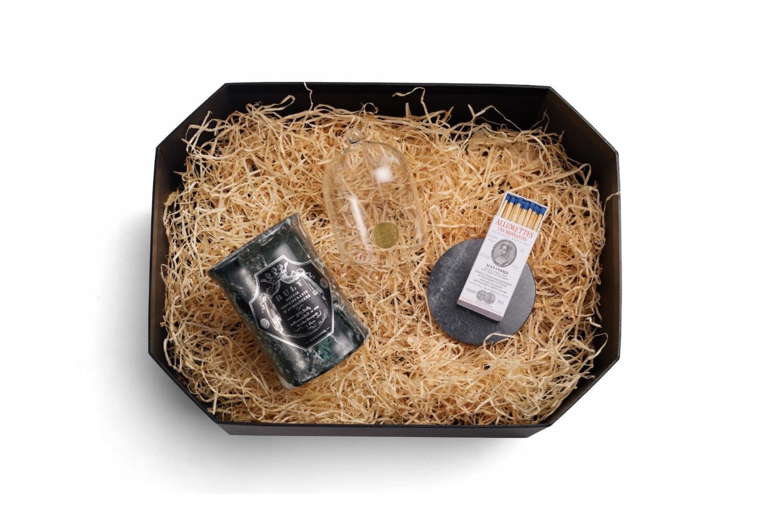 オフィシーヌ・ユニヴェルセル・ビュリー“八角形”のギフトボックス