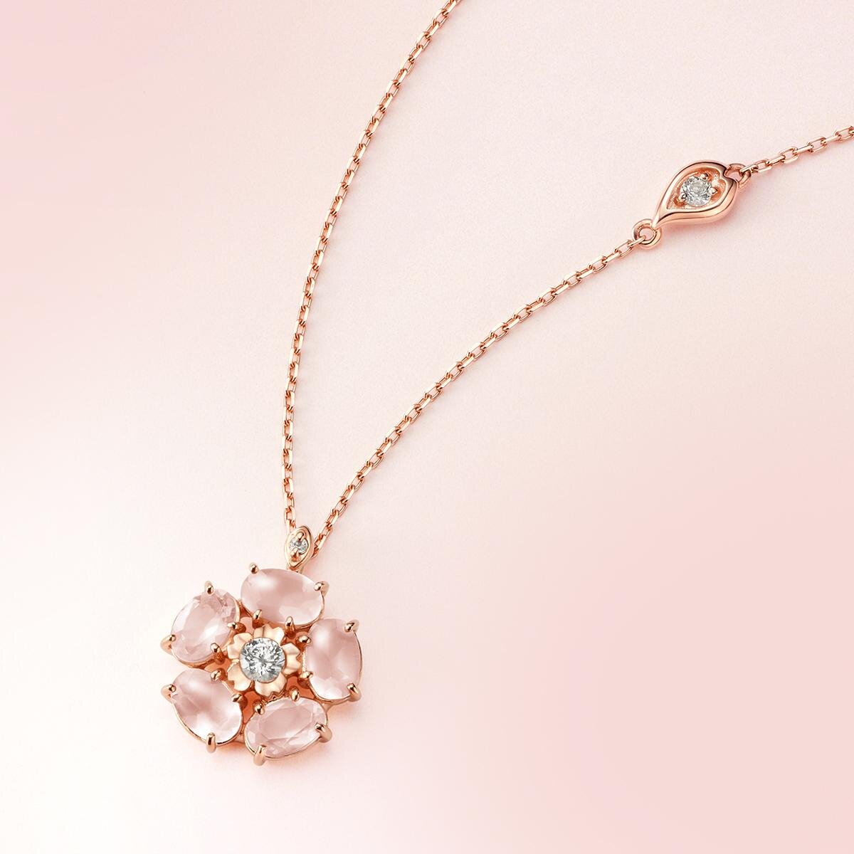 4℃の桜ジュエリー“ぷっくりローズクォーツ”のネックレス＆朝露煌めく