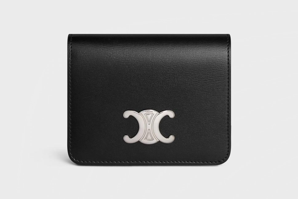 セリーヌ オムのメンズ財布、「トリオンフ」のブラックレザーミニ財布