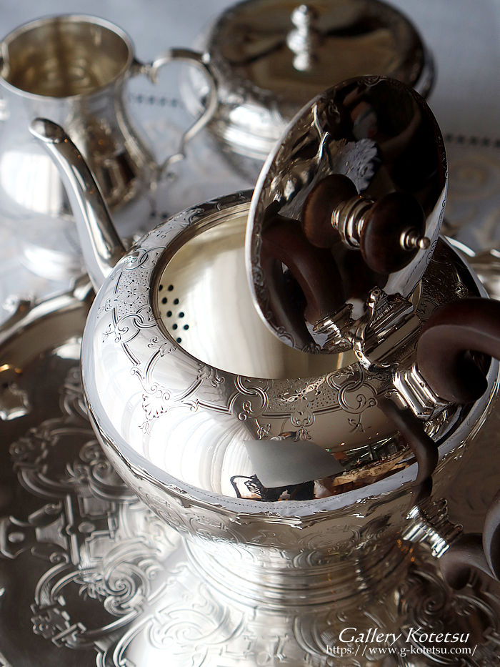 Welcome to ギャラリー虎徹 WEB