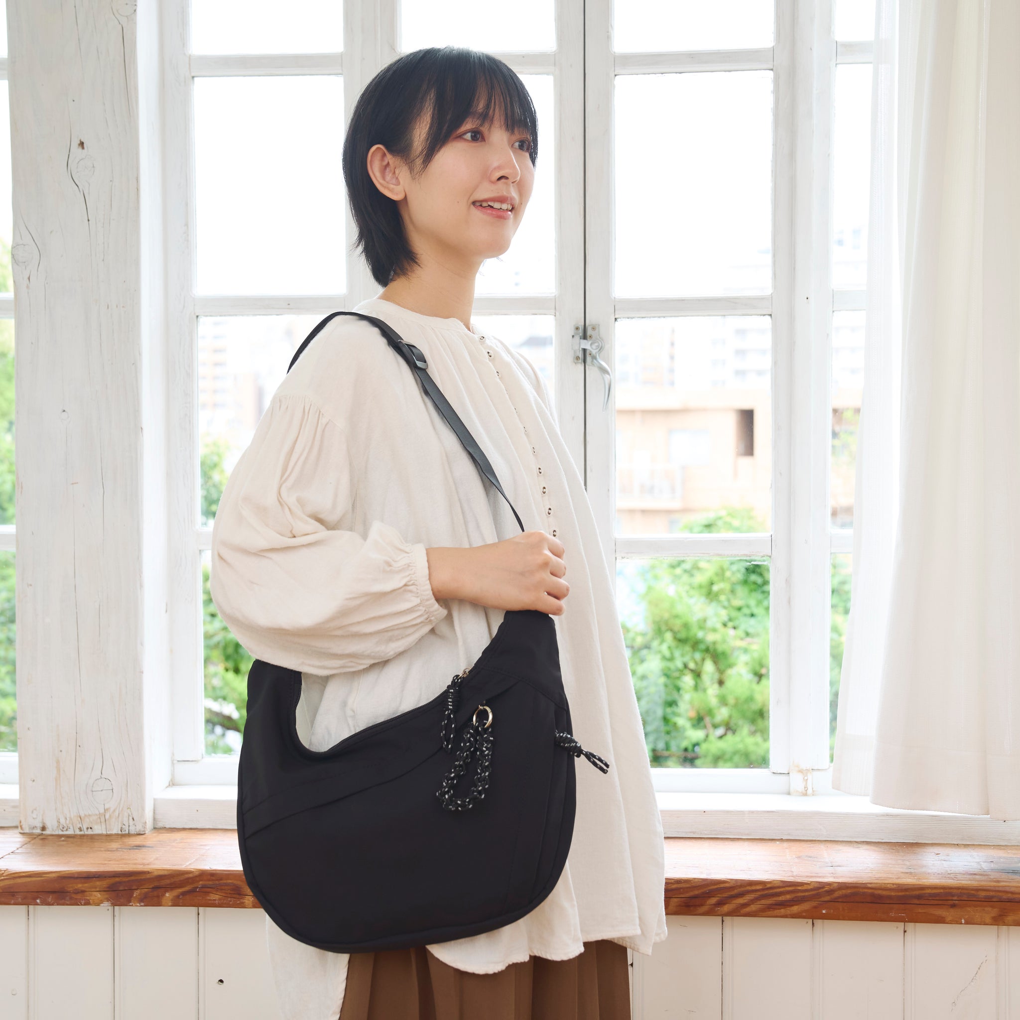 エースショルダーバッグ – HAPiNS online shop