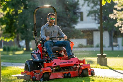 Gravely Pro-Turn ZX 60″ Zero Turn Mower 991291 – Hills Power Pro Inc.