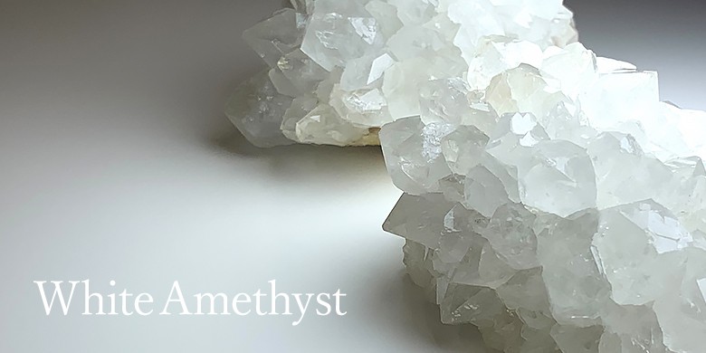ホワイトアメジストクラスター（未加工原石、群晶） - 埼玉県吉川市の