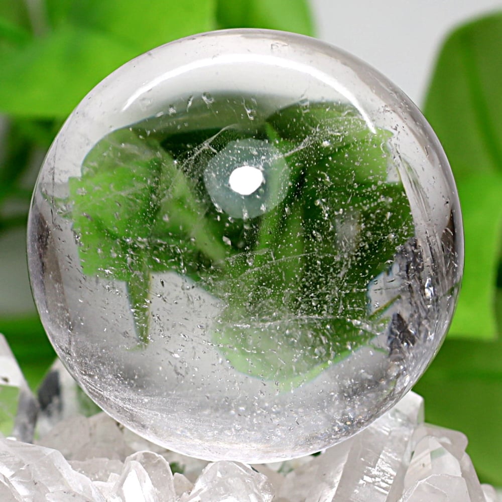 インド/マニハール産ヒマラヤ水晶丸玉/水入りスフィア（球体直径59.6