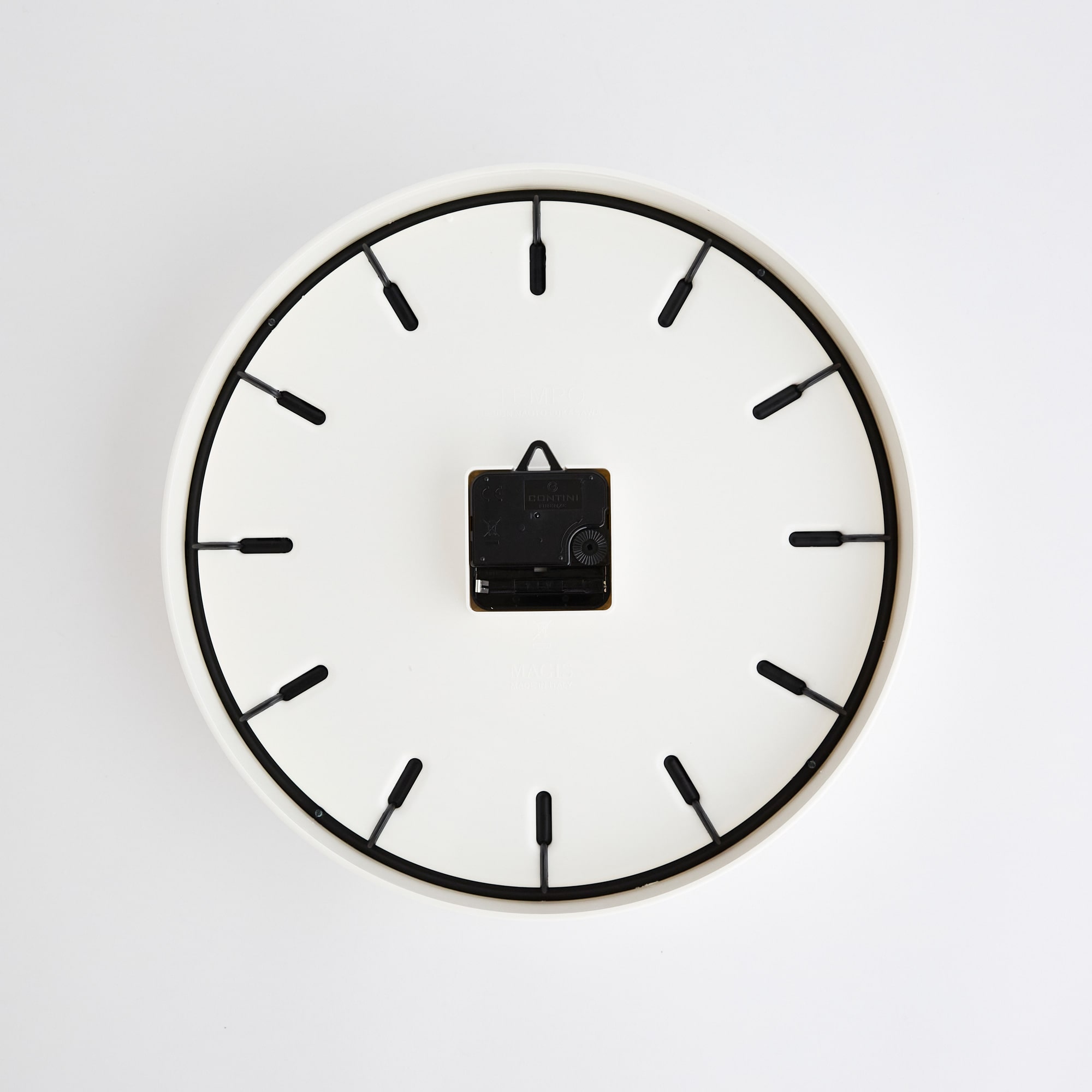 MAGIS TEMPO 掛け時計 ブラック｜時計｜IDEE SHOP Online