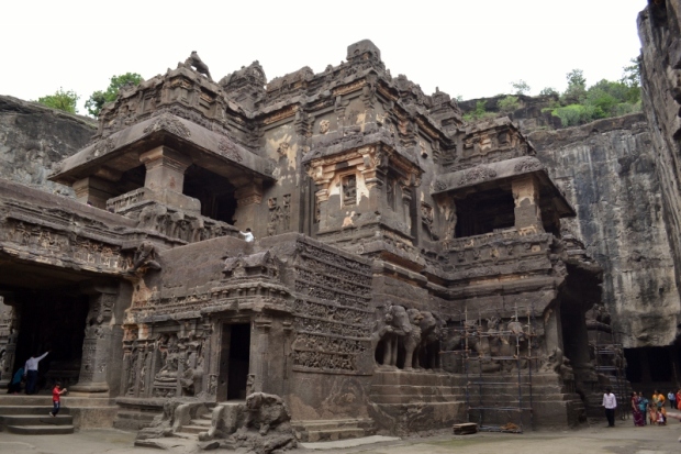 インドのオーランガバード空港から市内、石窟群へのアクセス