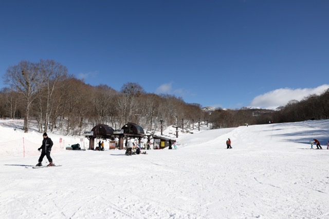 たんばらスキーパーク】ビギナーや家族連れが安心して滑れるゲレンデ