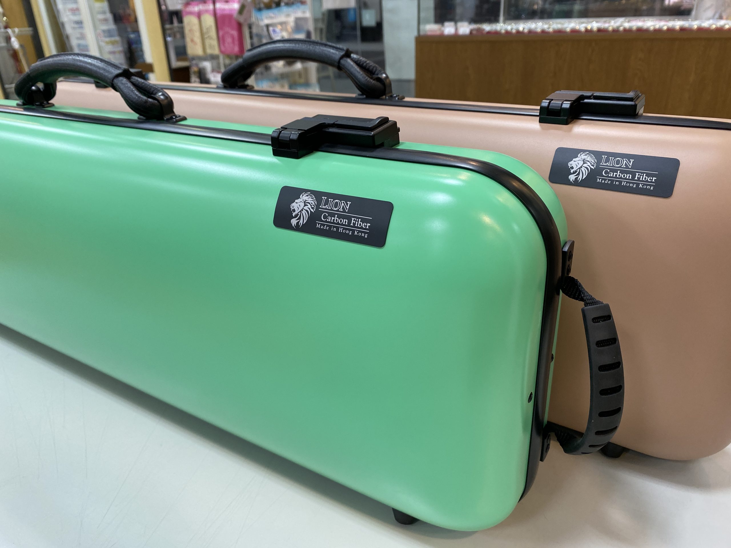 LION Carbon Fiber バイオリンケース🎻 - 大谷楽器 | 熊本の楽器楽譜
