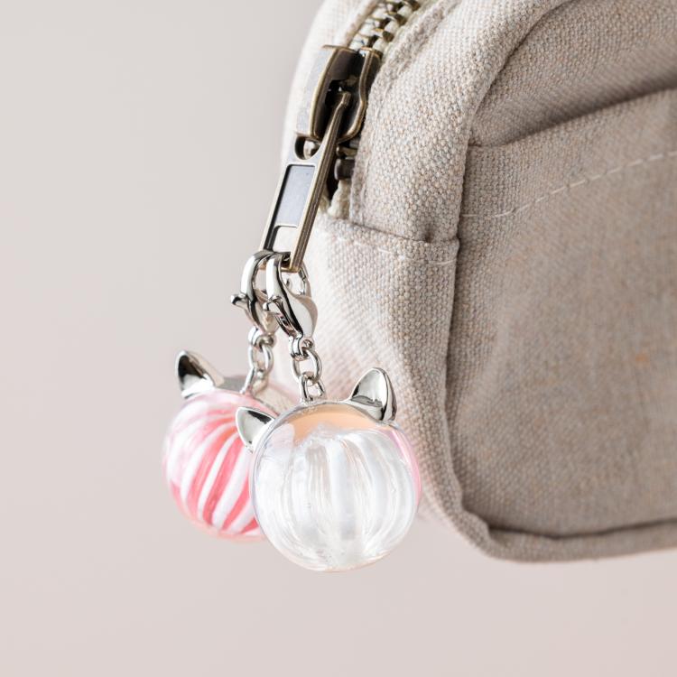 ねこ日和チャーム ブックカード付 レッド ナナコプラス: ファッション