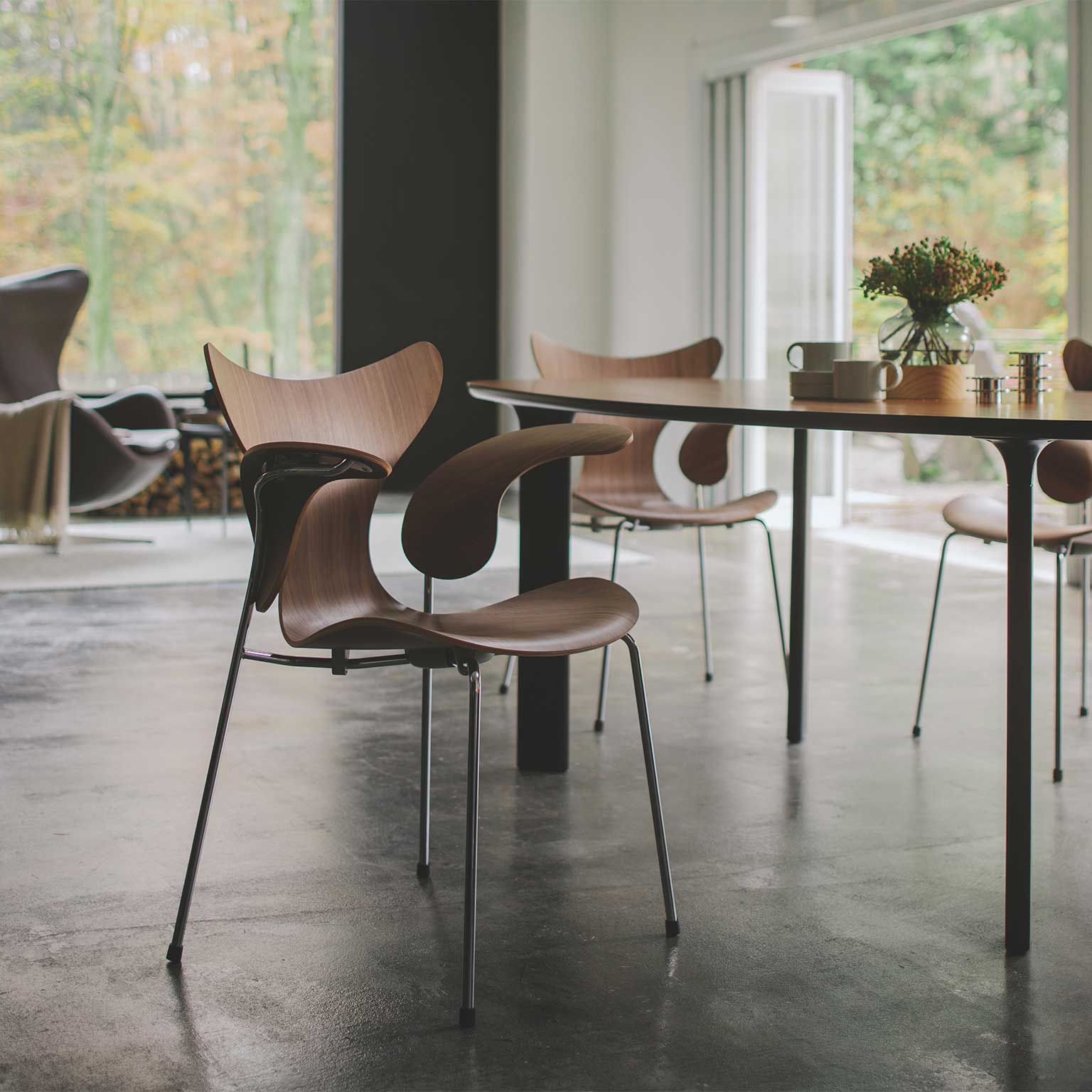 LILY アームチェア［取寄せ商品］ | LIVING MOTIF｜家具・インテリア