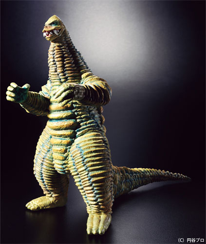 あの人気怪獣レッドキングが高さ約40cmの巨大で精巧なフィギュアに