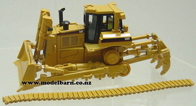 1/50 Caterpillar D8R Series II Bulldozer (broken track