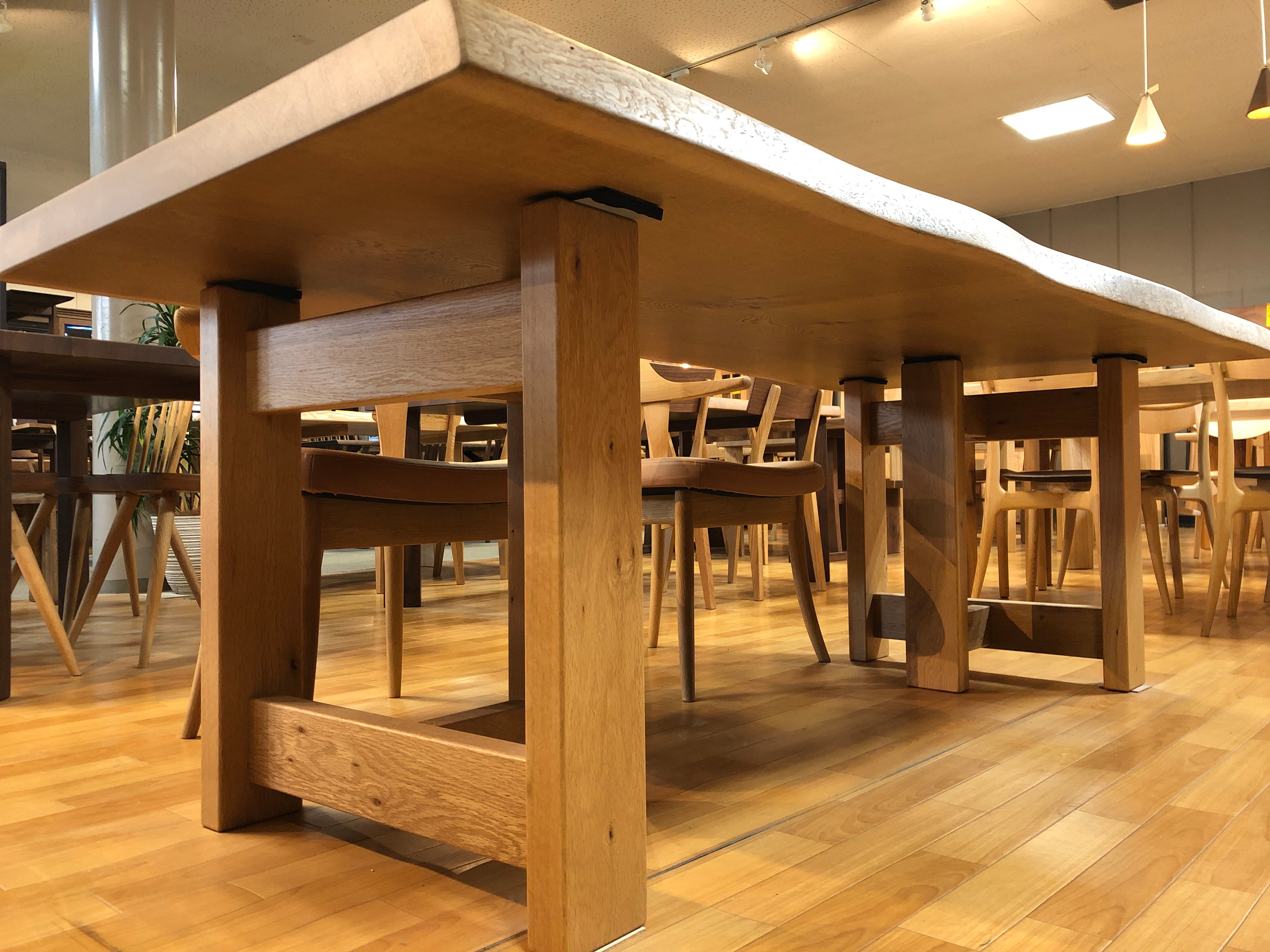 売約済み】楢（ナラ） 一枚板テーブル（国産/兼用脚付） – 木匠舘