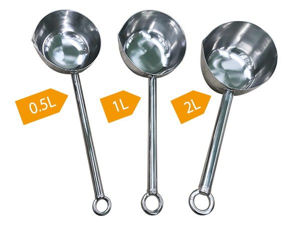 フックに吊るせるオールステンレス柄杓【採用事例】: カスタマイズ事例