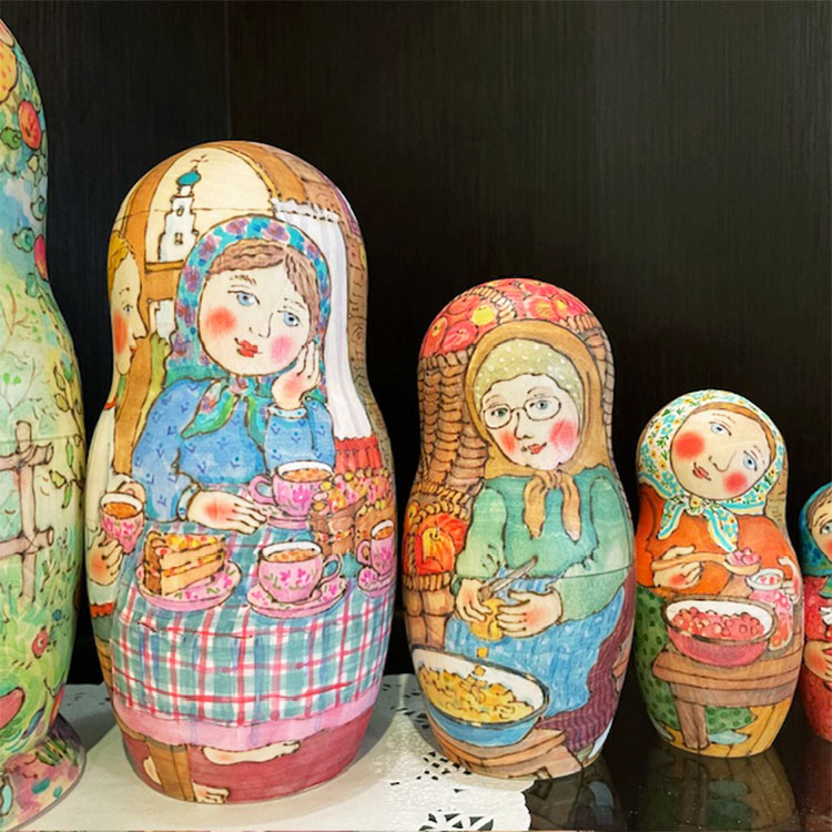 ロシア雑貨店マリンカ / マーシャ・バローニナ作 マトリョーシカnv029-7p