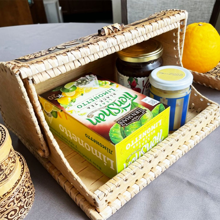 ロシア雑貨店マリンカ / 白樺細工ベレスタ パンケース（二羽の鳥）b070