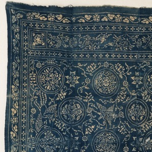 中国 貴州省 苗族 オールド 藍染め・ろうけつ染め布 ｜ みんげい