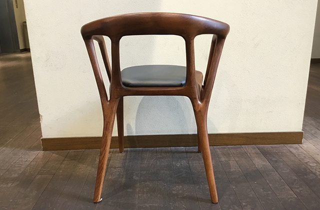 曲線が美しい、北欧ヴィンテージ風チェア | NOCEノーチェ 家具