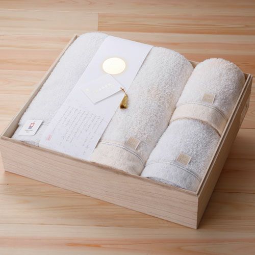 タオルギフト バスタオル2枚・フェイスタオル2枚セット（桐箱入り