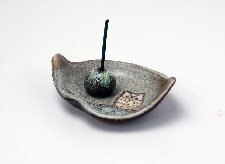 お香立て(フクロウ｜グレー) 【陶器製】 | 布引焼窯元