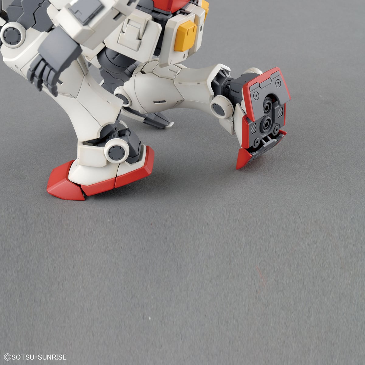 MG RX-78-02 ガンダム(GUNDAM THE ORIGIN版) 1/100スケール – SOOTANG