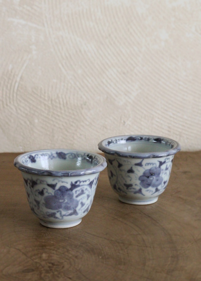 326 古伊万里染付松松葉吹雪図蕎麦猪口 江戸前期 326 古伊万里染付松