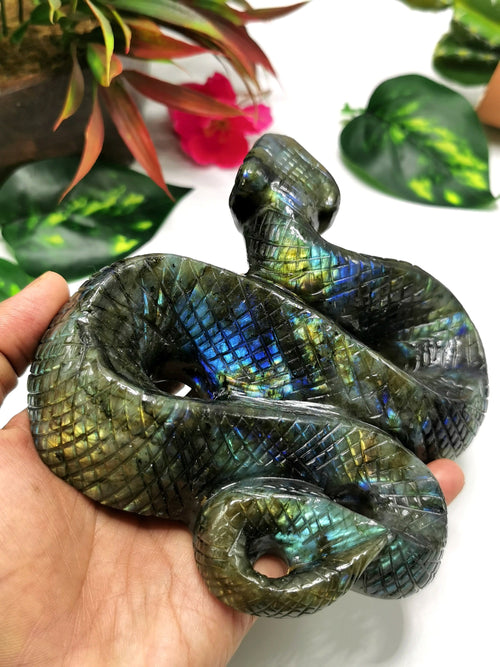 Slithering snake carving in Labradorite stone - crystal healing / chak