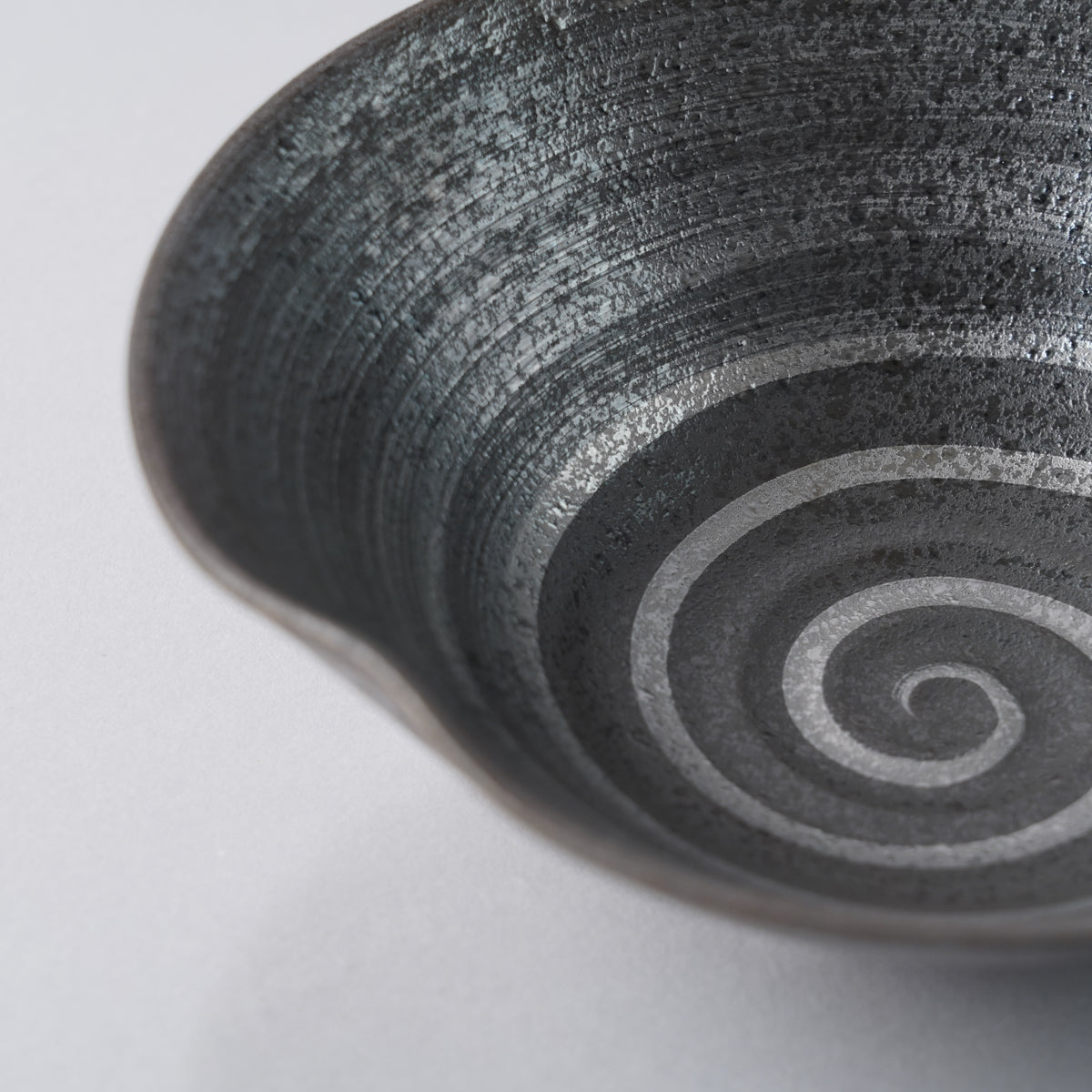 波佐見焼 黒吹 一方押ボウル 預け鉢 16cm 隆泉陶器の通販｜Studio1156