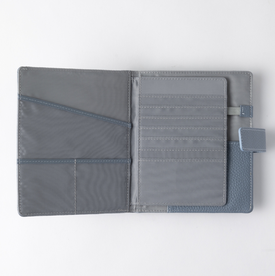 イタリアンレザーホスピタルケース｜Svelto スヴェルト