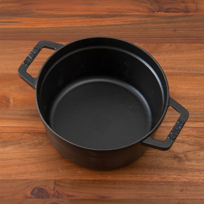 ストウブ ピコココット ラウンド 20cm ブラック / staub | 食器と料理