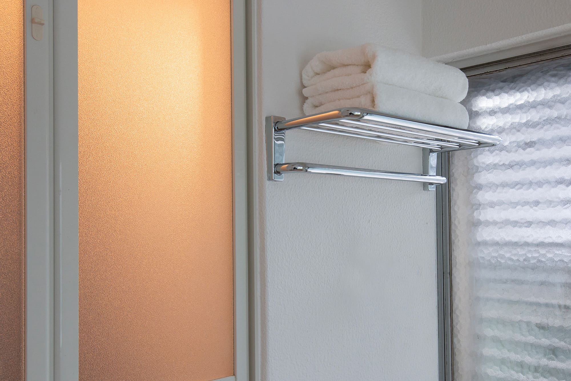 ホテル金物 コンビネーションタオル棚 W500 | KB-AC021-04-G141 | 洗面