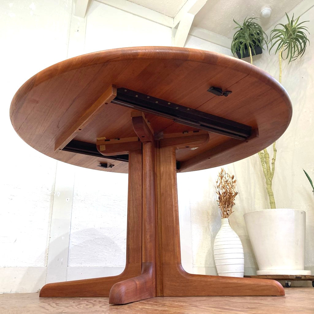 グドメ / Gudme Mobelfabrick 伸長式ダイニングテーブル チーク無垢