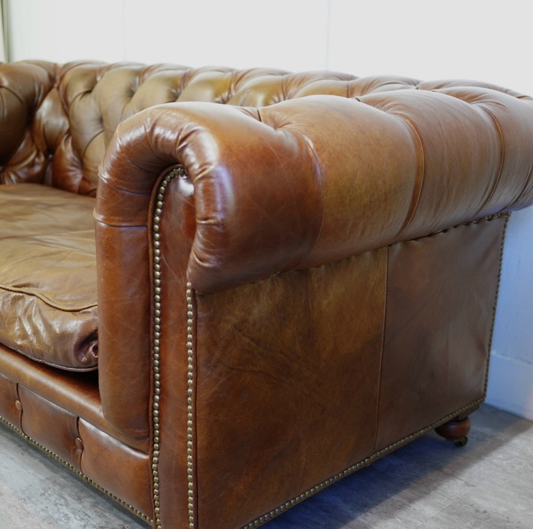 ハロ / HALO ケンジントン / KENSINGTON 2人掛けソファ バイカー タン