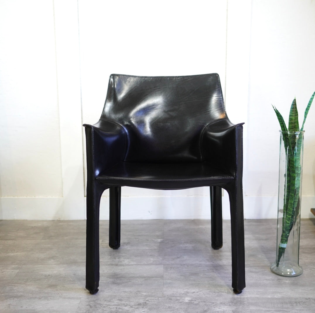カッシーナ Cassina キャブ CAB アームチェア 413 マリオ・ベリーニ