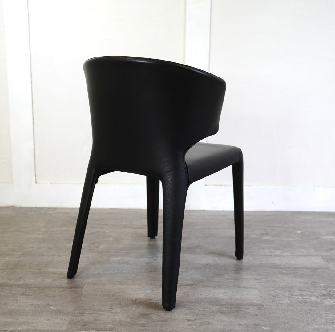 カッシーナ / Cassina 367 HOLA オラ アームチェア ブラック 中古