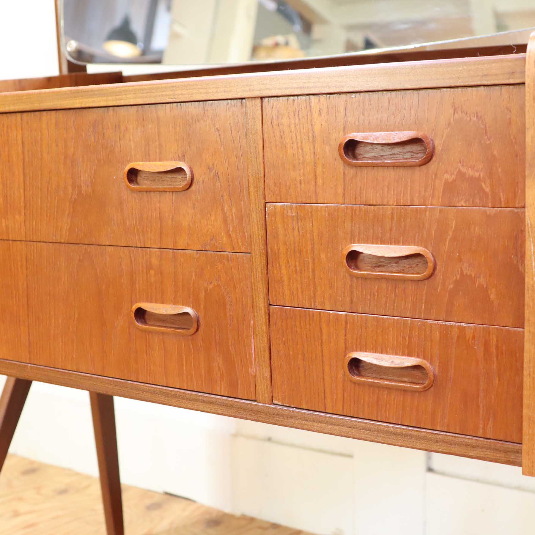 ドレッサー ヴィンテージ デンマーク製 チーク材