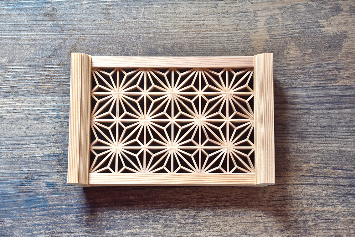 河島建具縁樹組子トレイ角麻6総柄