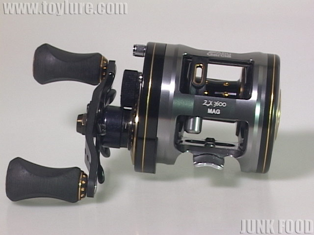 JUNK FOOD item: R-12598 モラム ZX3600 MAG