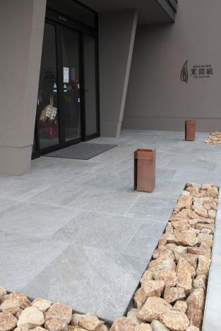 クォーツ（グリップ）｜タイル マテリアル｜株式会社 東洋石創