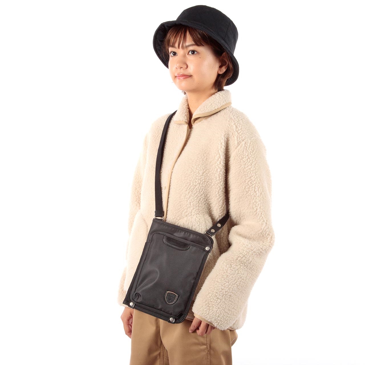 NEO-CHICタイニーショルダー | Foxfire ブランド公式サイト | 公式通販