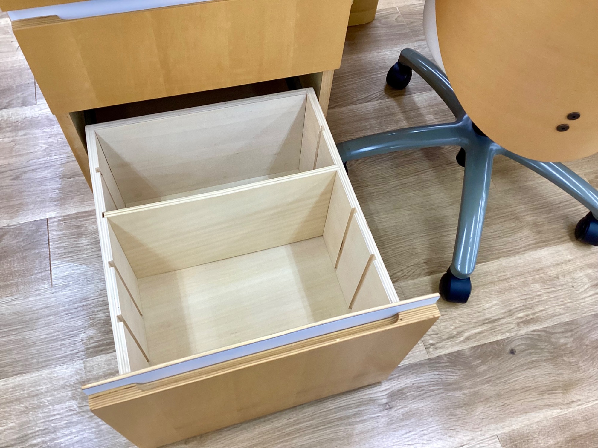 ACTUS（アクタス）の学習机・椅子セット【VARIO ヴァリオ】が入荷