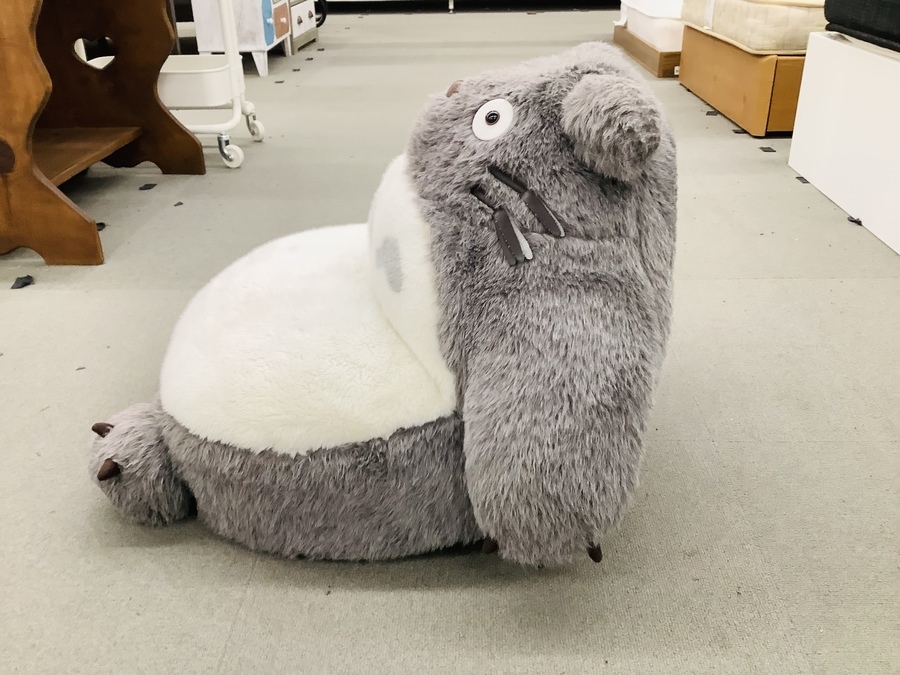 トトロ型座椅子 となりのトトロ入荷致しました！｜2022年05月31日