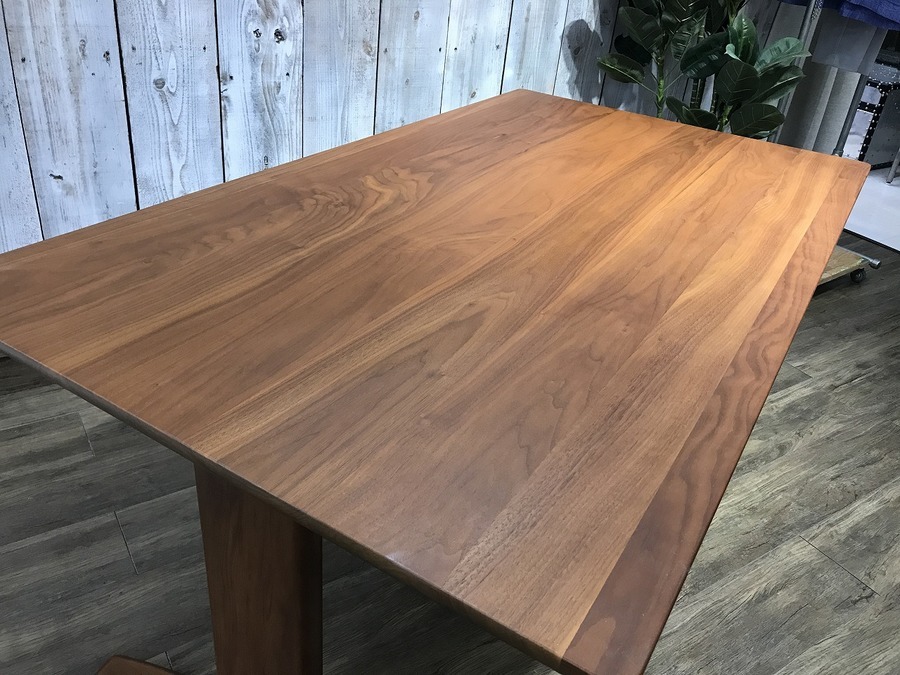 ナガノインテリア】ベンチ式ダイニング4点セットが入荷しました