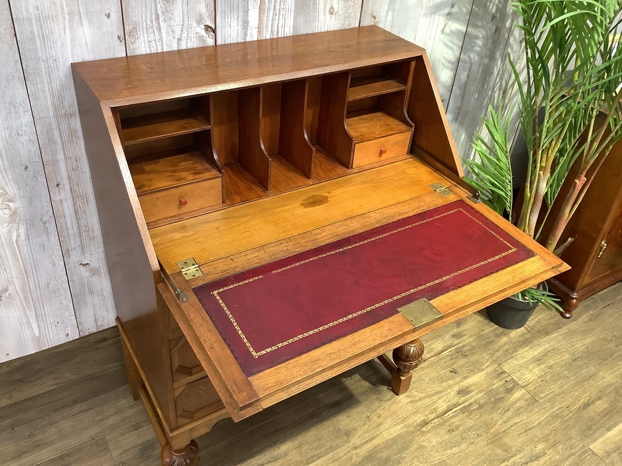 アンティークな鍵付ライティングビューローが入荷しました！！｜2022年