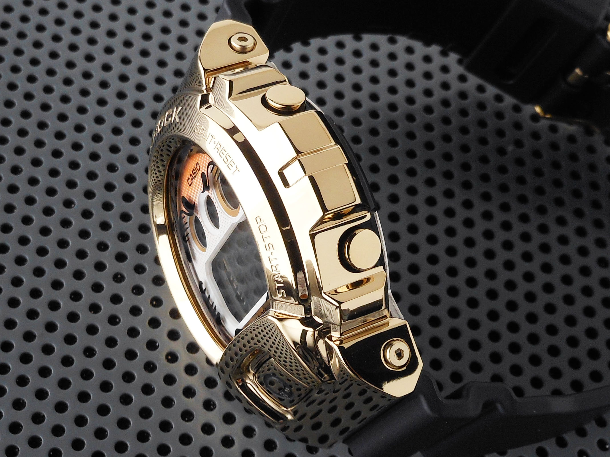 G-SHOCK＞GM-6900GDA-9JR/達磨デザイン | 静岡の宝石・時計専門店 内山